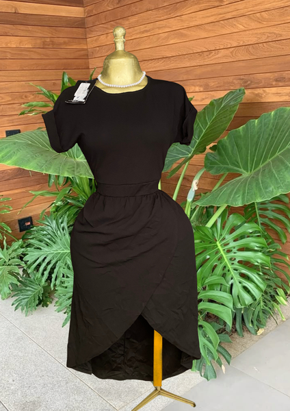 Robe Noire Élégante