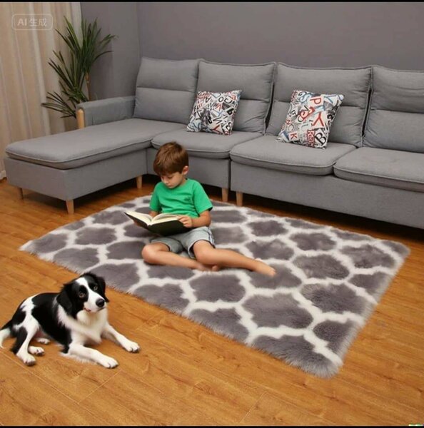 Tapis de sol en peluche gris et blanc