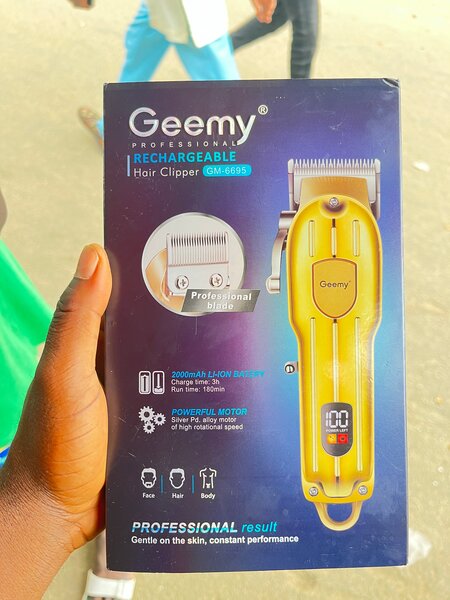 Tondeuse Professionnelle Rechargeable Geemy