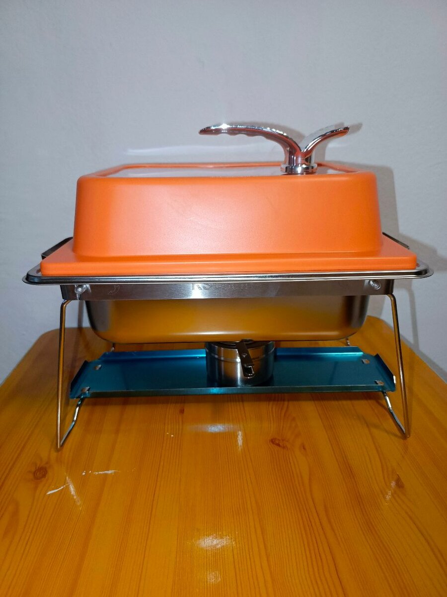 Chauffe-plat en acier inox avec couvercle