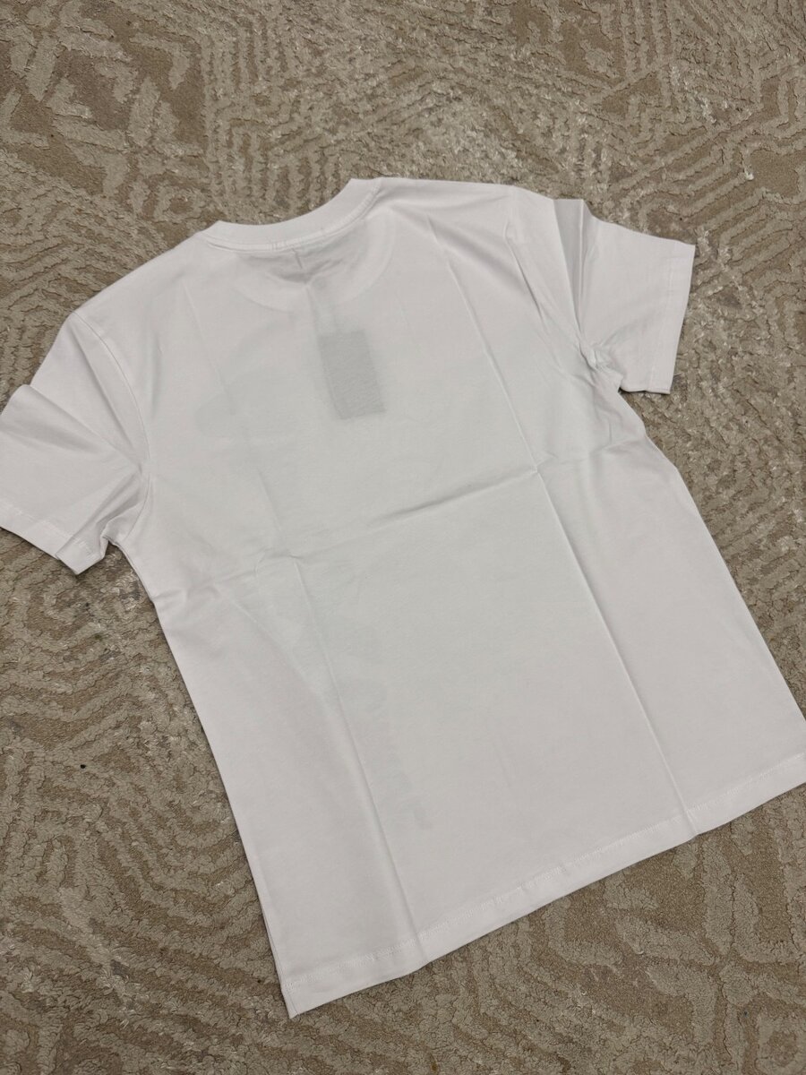 Премиум качества футболка от Armani Exchange