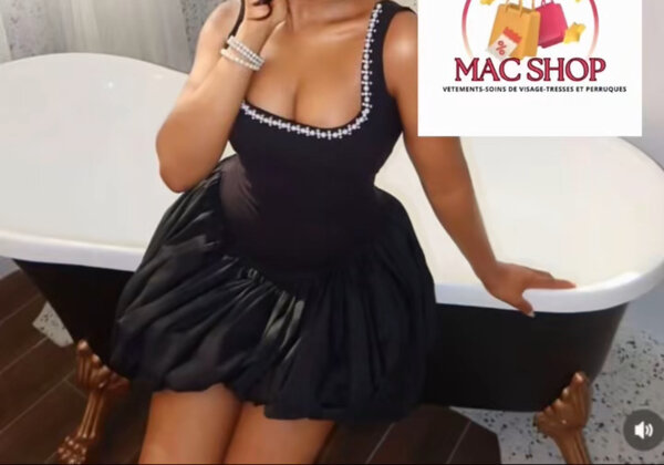 Robe Noire Élégante