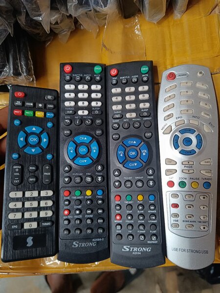 Télécommandes Strong Décodeur