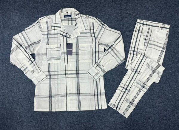 Pyjama en coton à carreaux