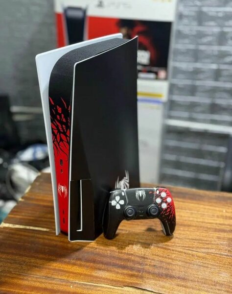 Console PS5 Slim avec manette