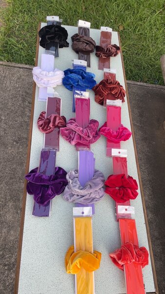 Chouchous en velours colorés