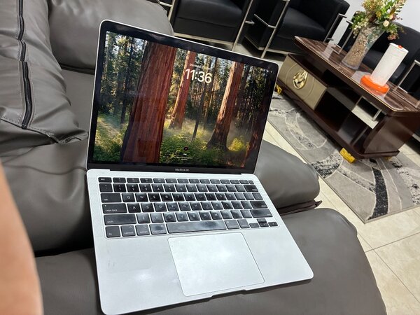 MacBook Air Retina 2020
