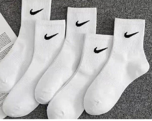 Chaussettes blanches sport