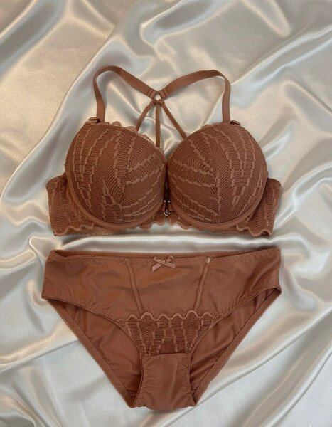 Ensemble lingerie dentelle