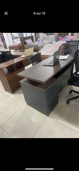 Bureau en bois moderne