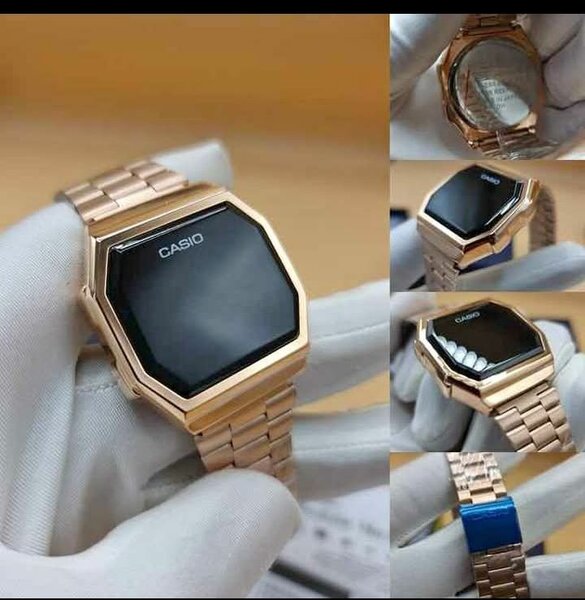 Montre tactile Casio en or