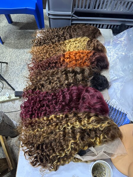 Perruque Bouclée Multicolore