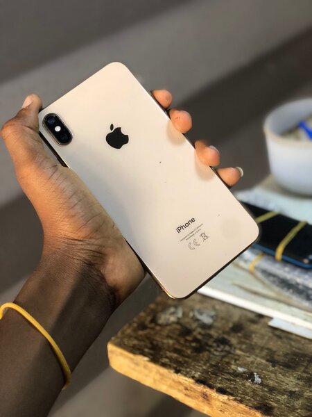 IPHONE XS MAX