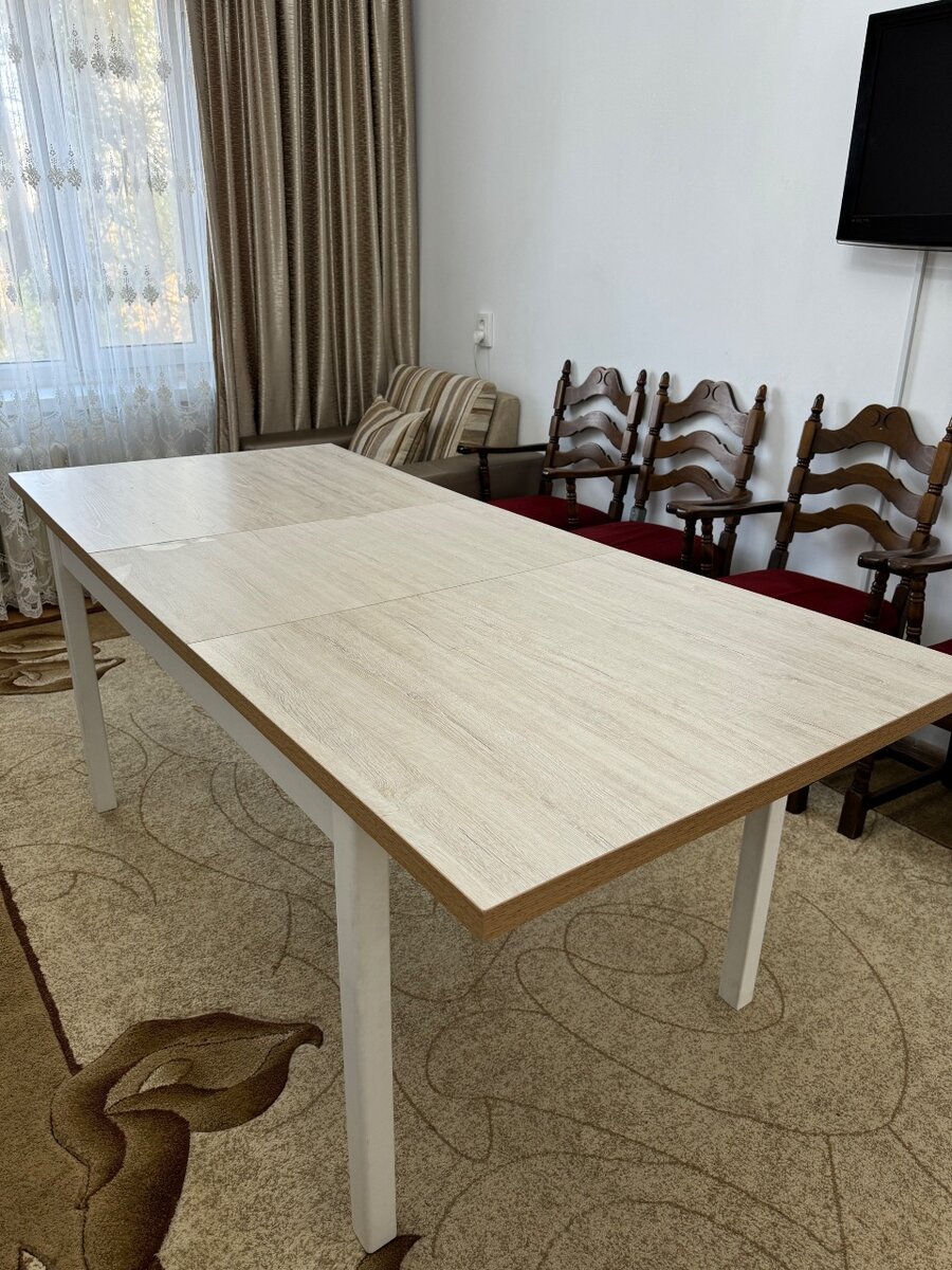 Стол трансформер для гостиной и кухни