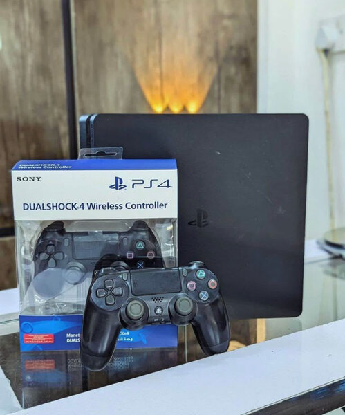 Console Sony Playstation 4 Slim