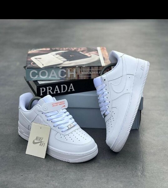 High quality Nike Sneakers