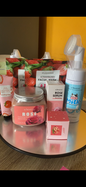 Set de soins visage rose et fraise