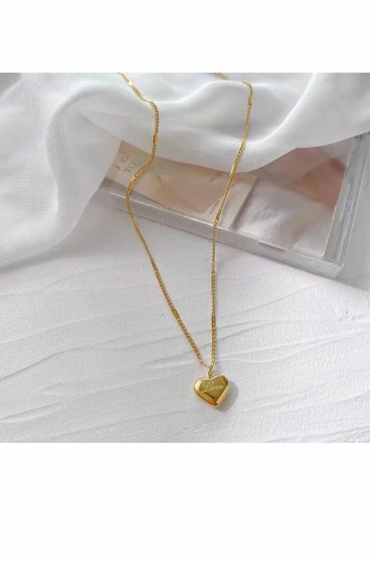 Collier en forme de cœur en or