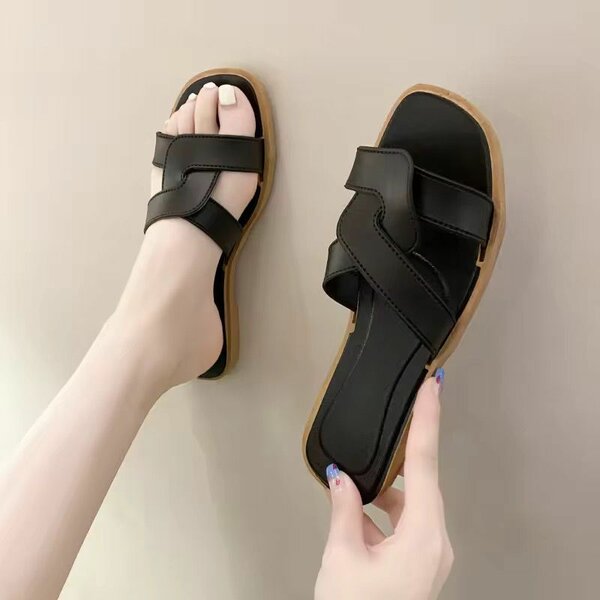 Sandales Noires Élégantes