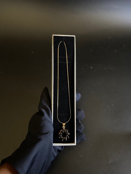 Infinity circle black