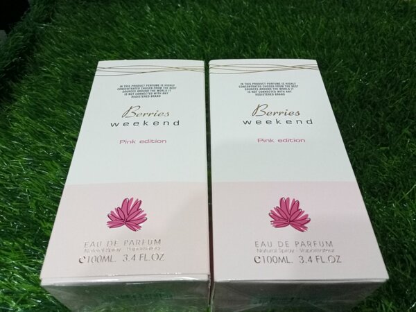 BERRIES WEEKEND PINK EDITION