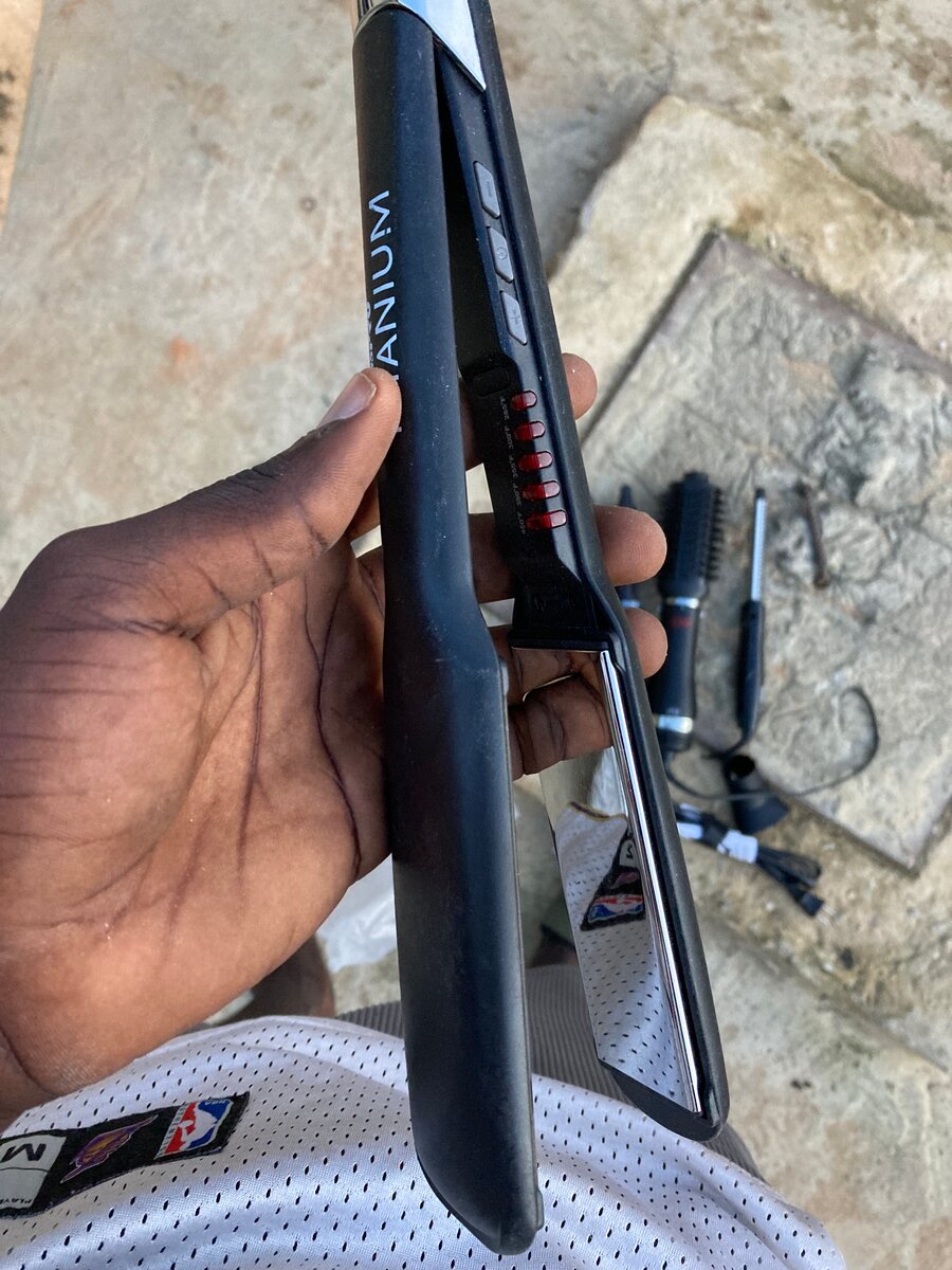 Fer à lisser en titane