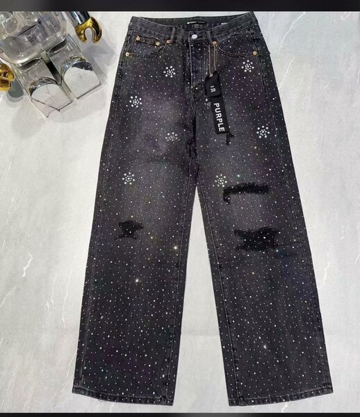 Jeans noirs tendance décorés