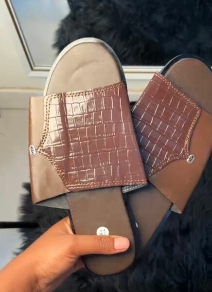 Sandale en cuir homme