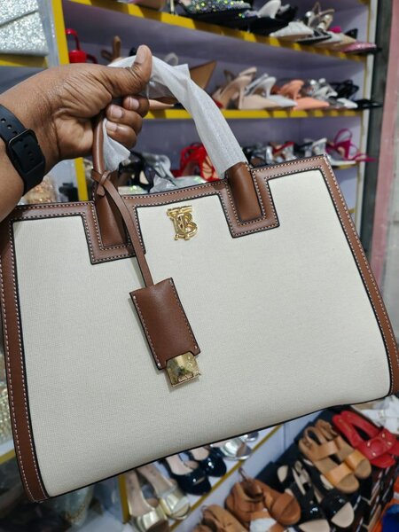 Sac à main en cuir élégant