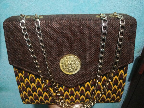 Sac à main en motifs de pagne 