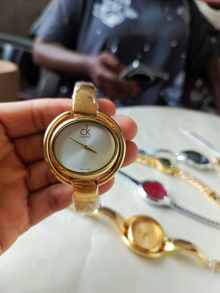 Montre de qualité pour femme