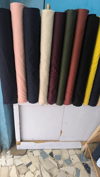 Tissu en rouleaux variés
