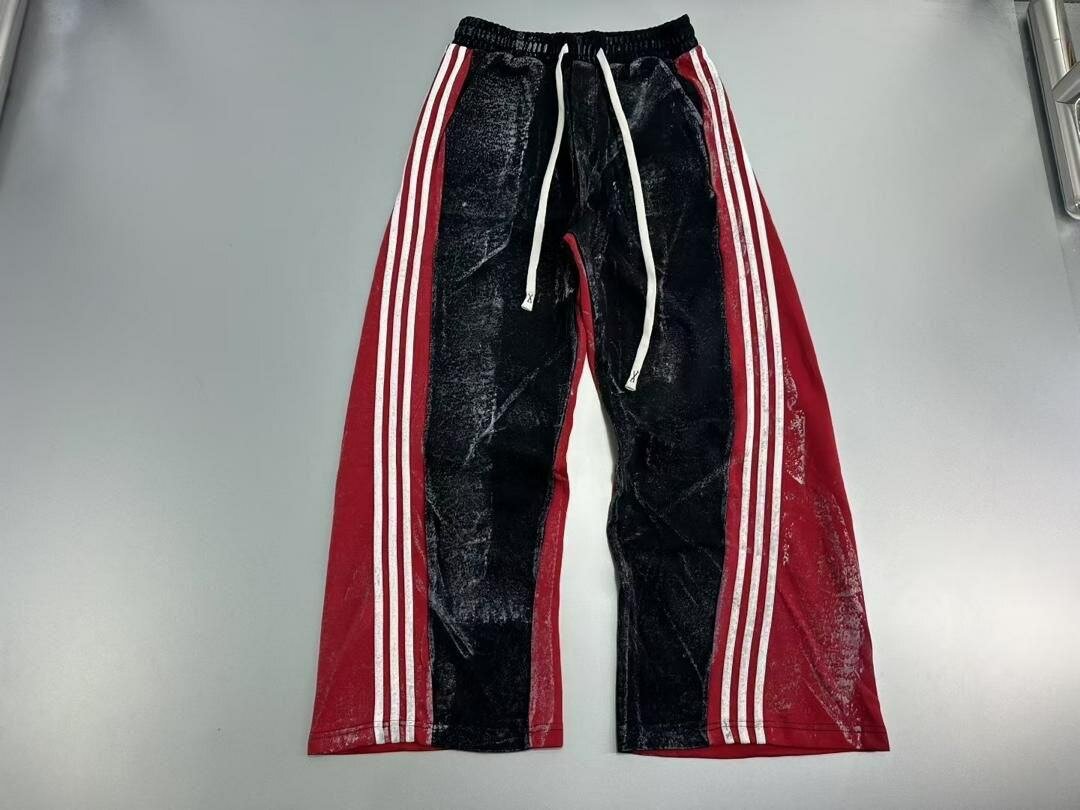 Pantalon de sport à rayures