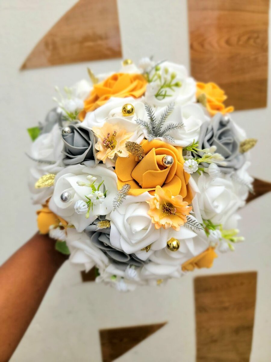 Bouquet ,porte alliance,