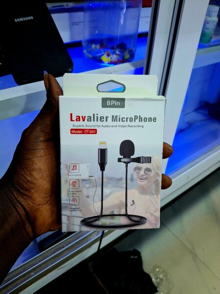 LIGHTENING TO MICROPHONE