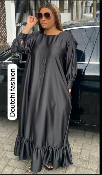 Robe ample noire manches longues