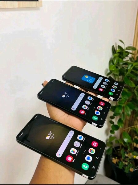 Samsung Galaxy S23 Smartphone