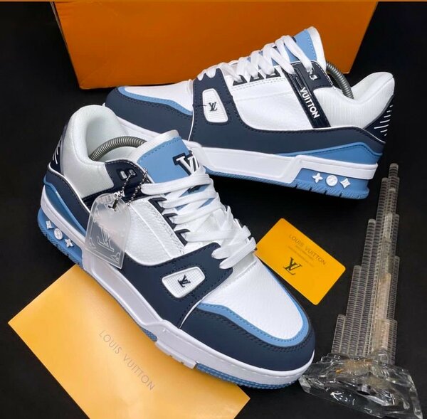 Vuitton sneaker