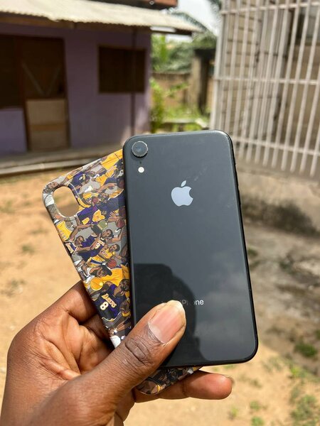 iPhone XR