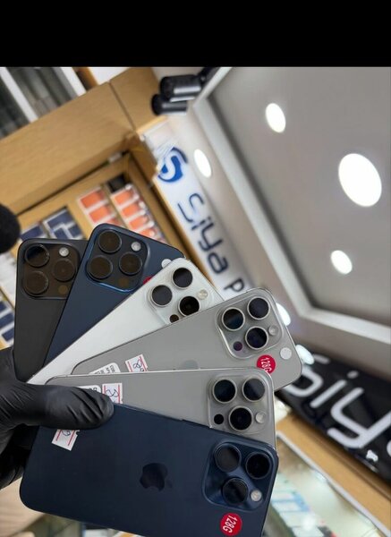 iPhones Pro Max - Diverses couleurs