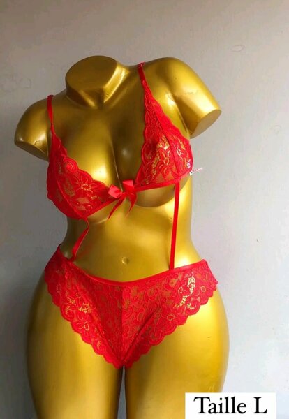 Ensemble lingerie rouge sexy