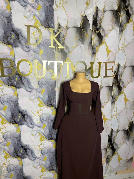 Robe élégante à manches longues