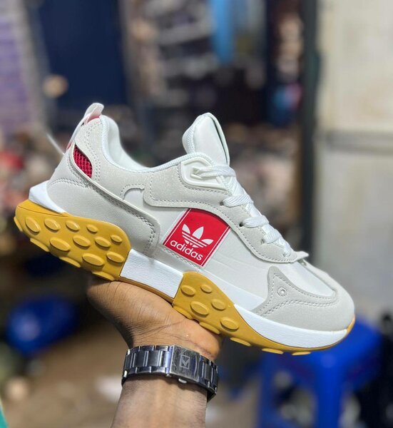 Magnifiques Baskets Hommes et Femmes