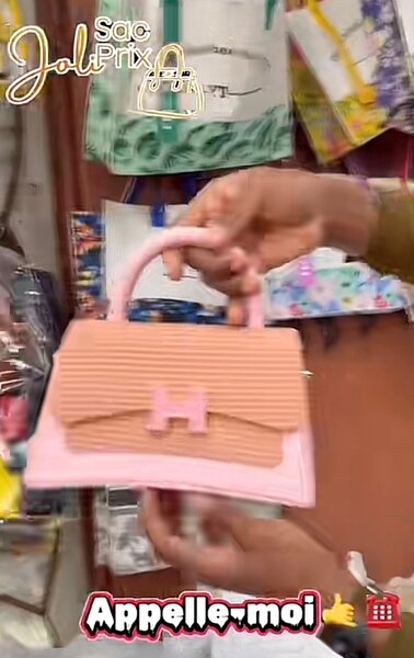 Sac,chaussures et savon