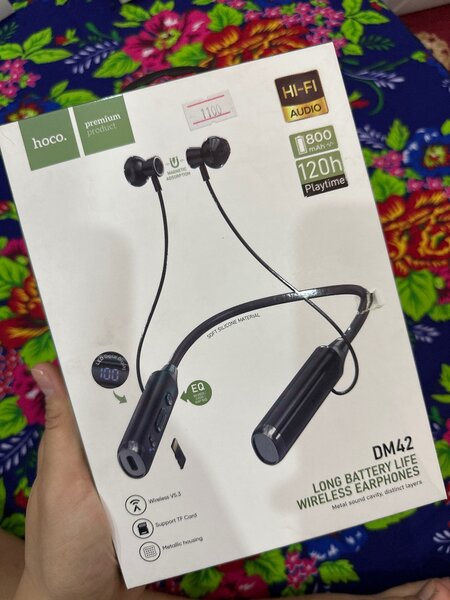 HOCO - безапроводные наушники
