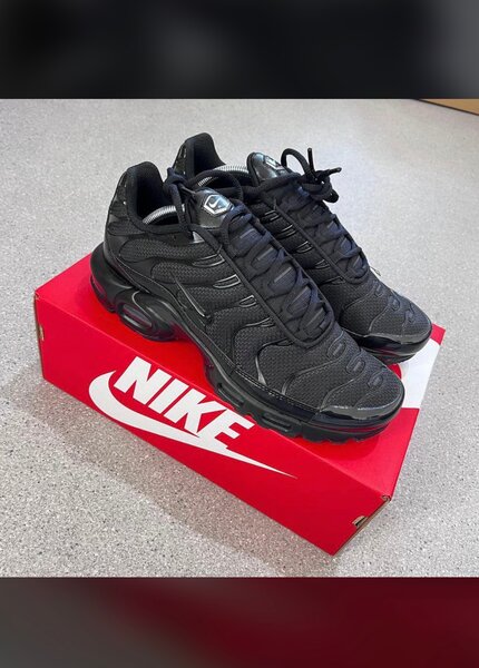 Basket Nike tn authentique