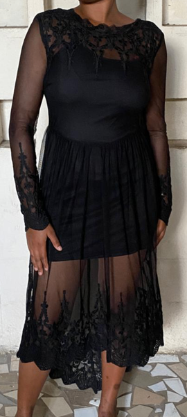 Robe noire en dentelle femme