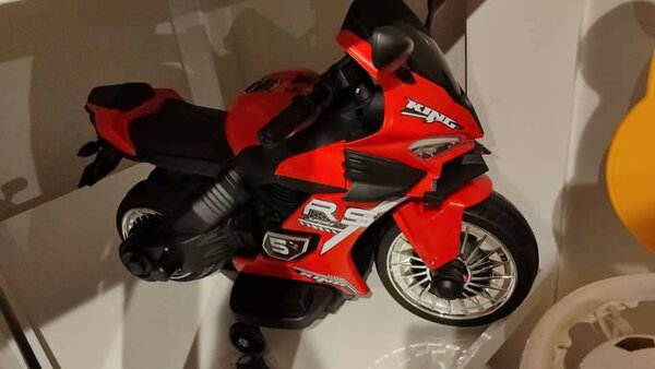 Moto électrique enfant rouge