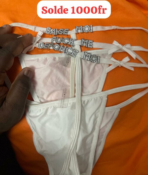 String en dentelle blanc