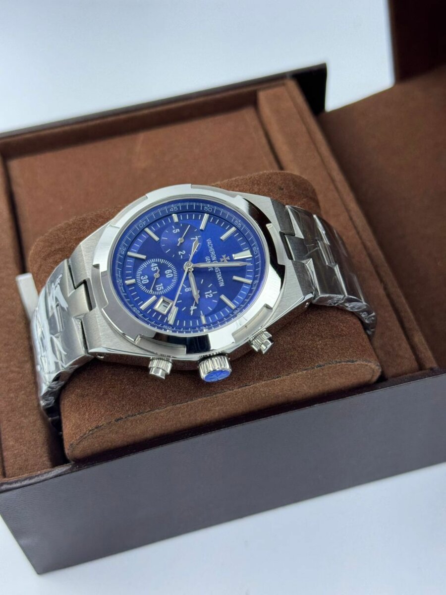 Montre en acier inoxydable élégante